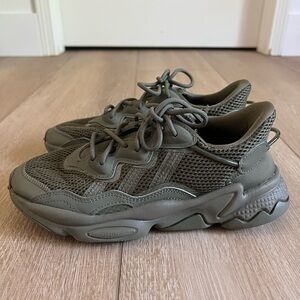 Adidas Ozweego sneakers olive strata green women’s size 5.5